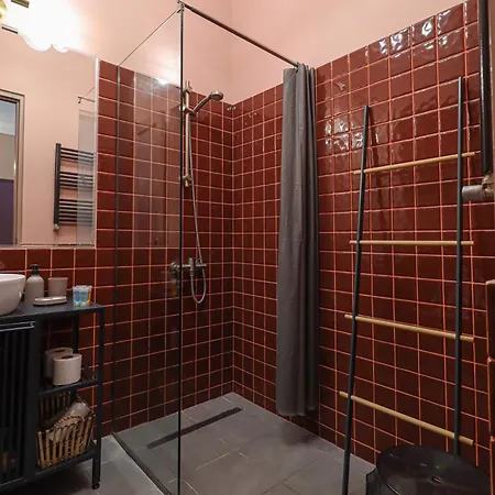 Spacious 1Br Apartment In The Heart Of Tbilisi Exterior photo