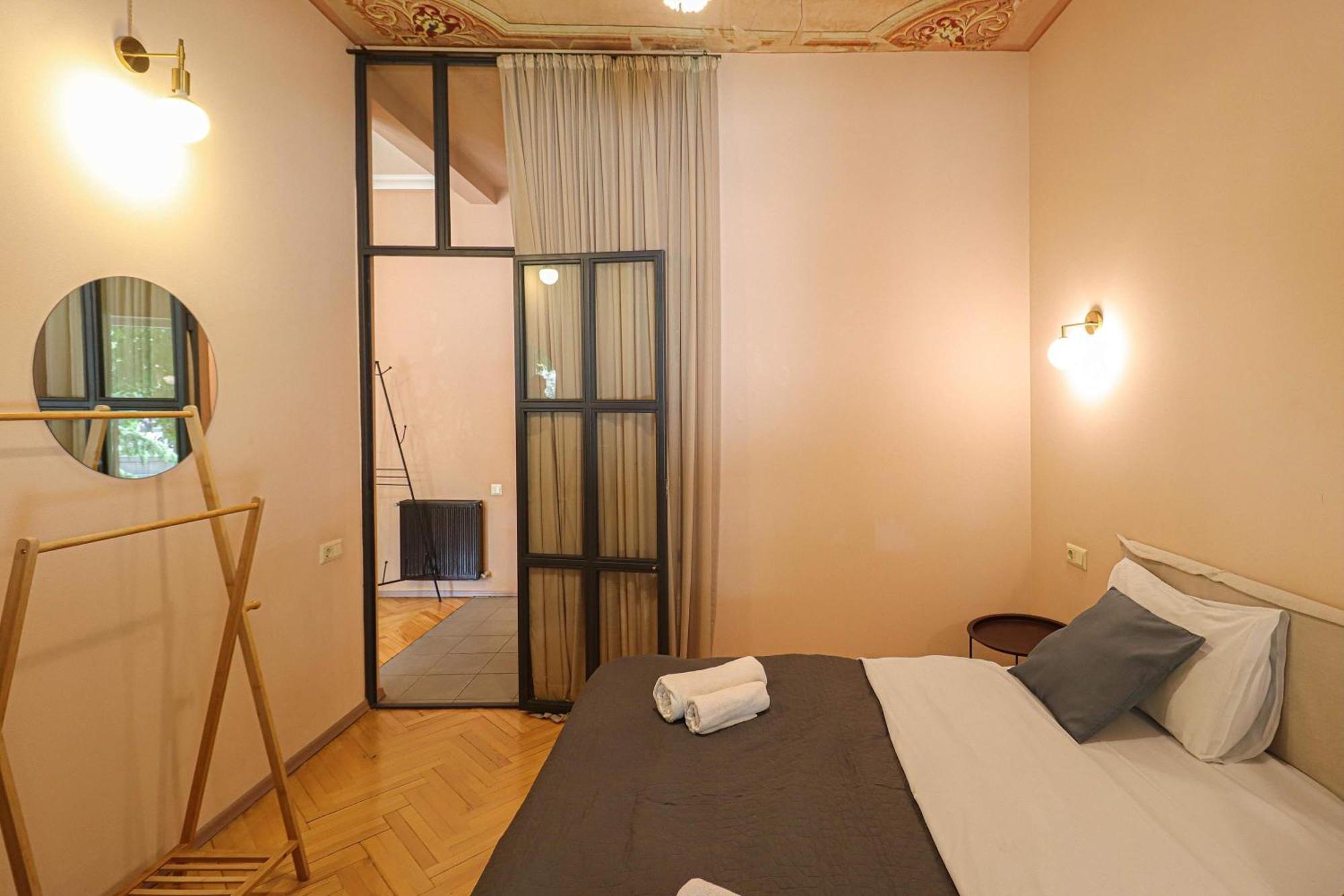 Spacious 1br In The Heart Of Апартаменти *